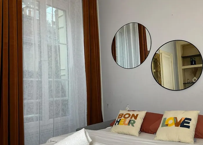 Le Charme D'antan, Hyper Center 르망