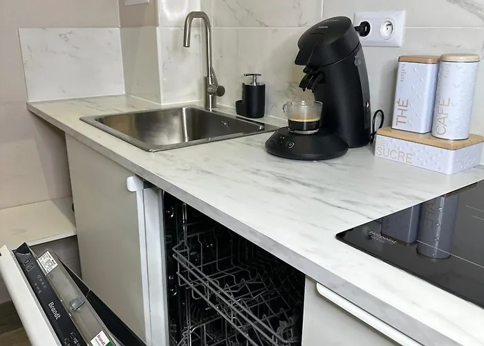 Le Charme D'antan, Hyper Center 르망