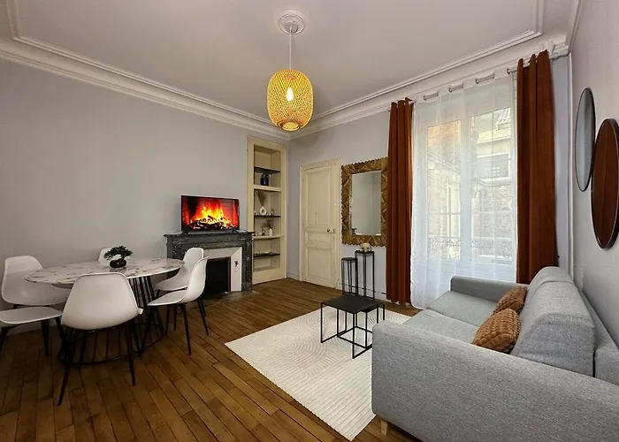 아파트 Le Charme D'antan, Hyper Center *